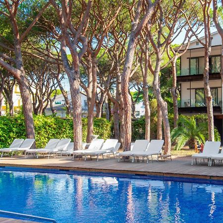 Nm Suites By Escampa Hotels プラヤ・デアロ エクステリア 写真