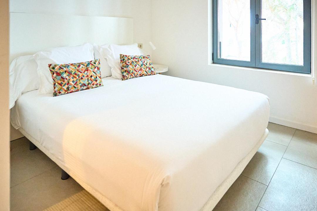 Nm Suites By Escampa Hotels プラヤ・デアロ エクステリア 写真
