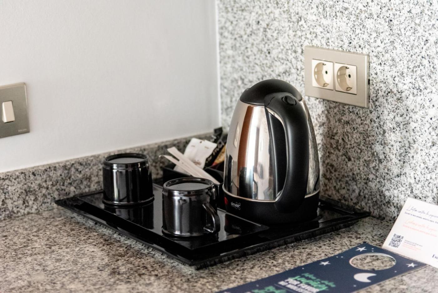 Nm Suites By Escampa Hotels プラヤ・デアロ エクステリア 写真