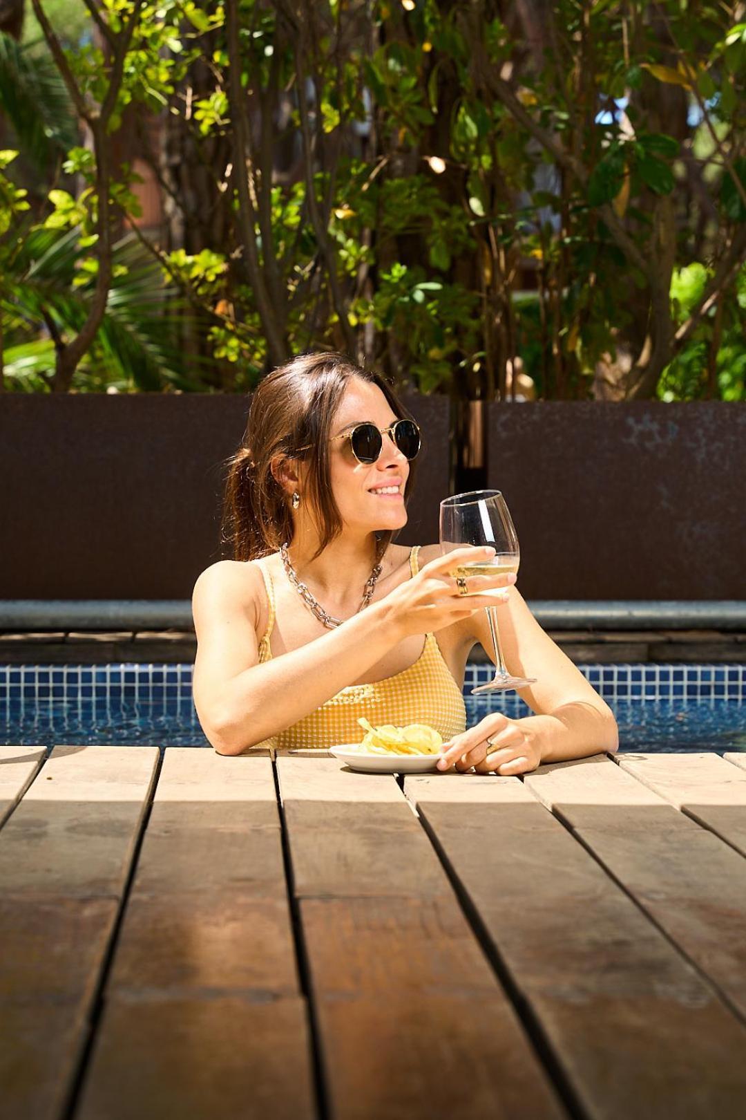 Nm Suites By Escampa Hotels プラヤ・デアロ エクステリア 写真